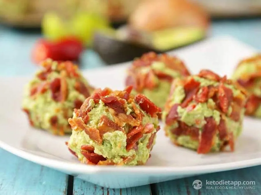 Bacon Guacamole Fat Bombs by Martina Slajerova